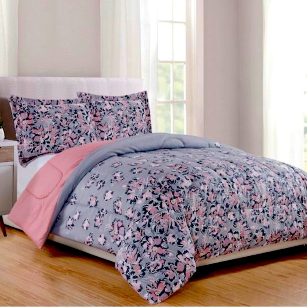 $240 NEW Womens Cosmopolitan 3 PC Bedding Duvet & Pillowcases Set Floral Queen